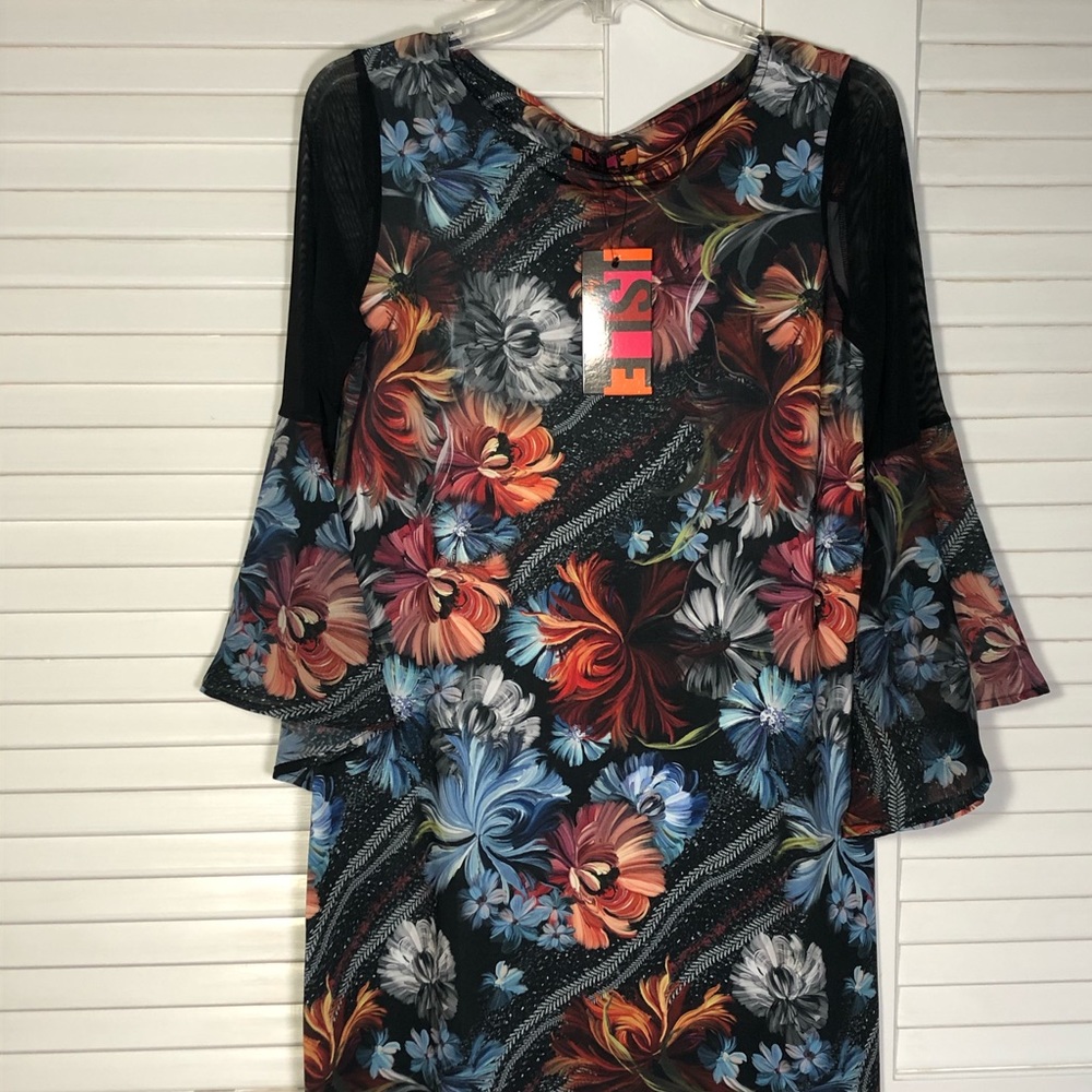 Isle Floral Dress With Bell Sleeve Size Small NWT